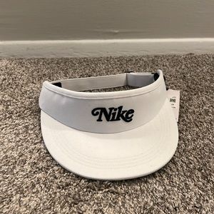 Nike Mens 2022 Aerobill Tall Hat Golf Visor